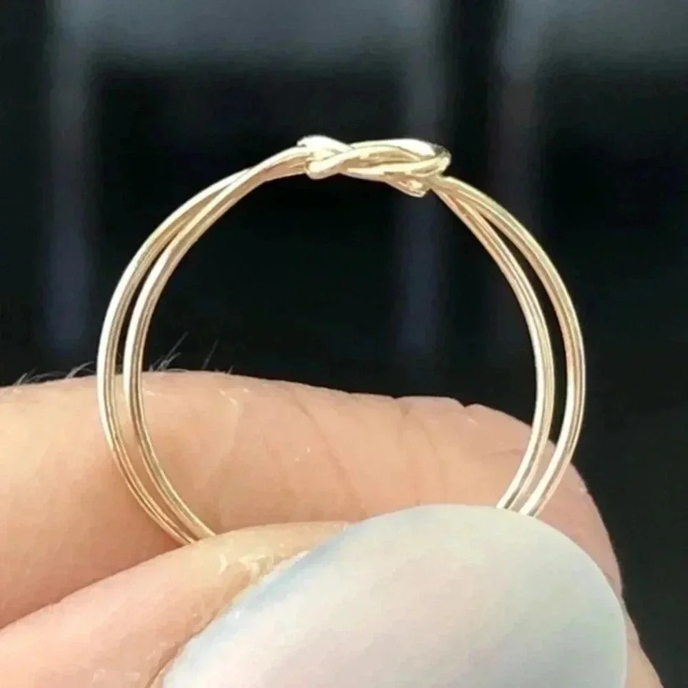 14k Gold Filled Intertwining Knot Ring NWT